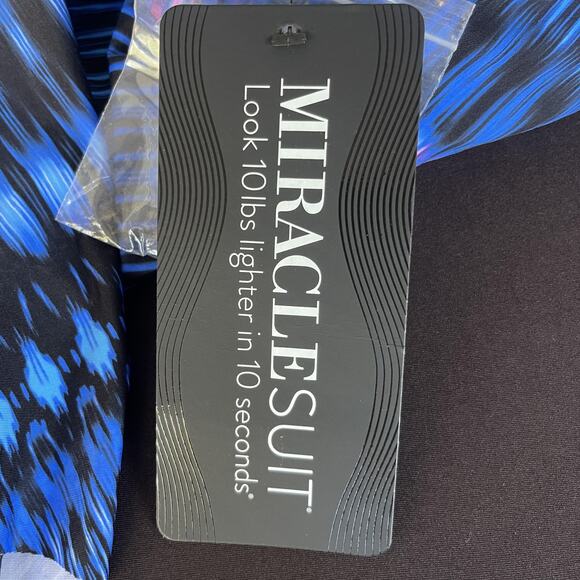 Miraclesuit Bandini Swim Top Womens 14 Blue Black Pink Underwire Swimwear NWT - Picture 6 of 11